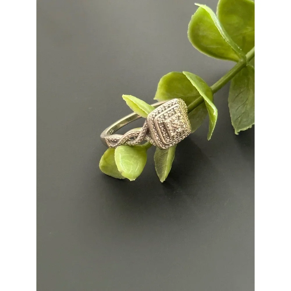 Sterling Silver 925 Diamond Accent Square Halo Infinity Band Ring Size 7